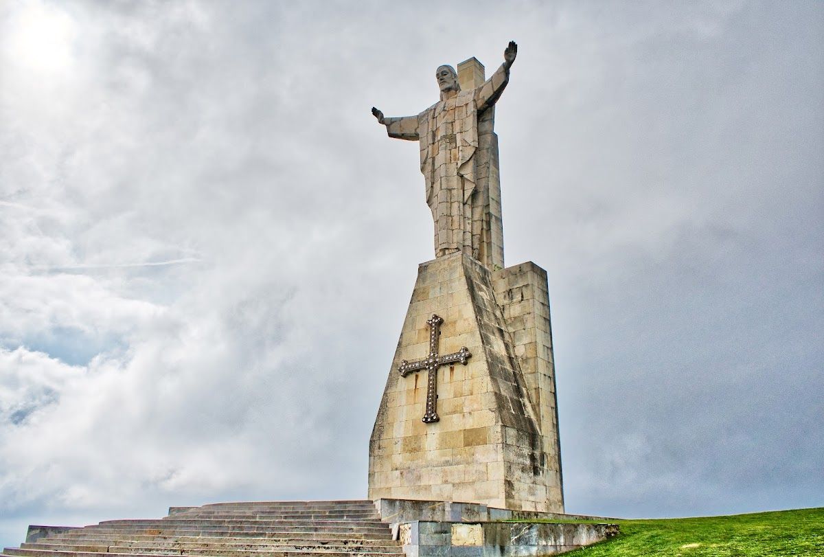 Que ver en Oviedo - Monumento al Sagrado Corazón de Jesús