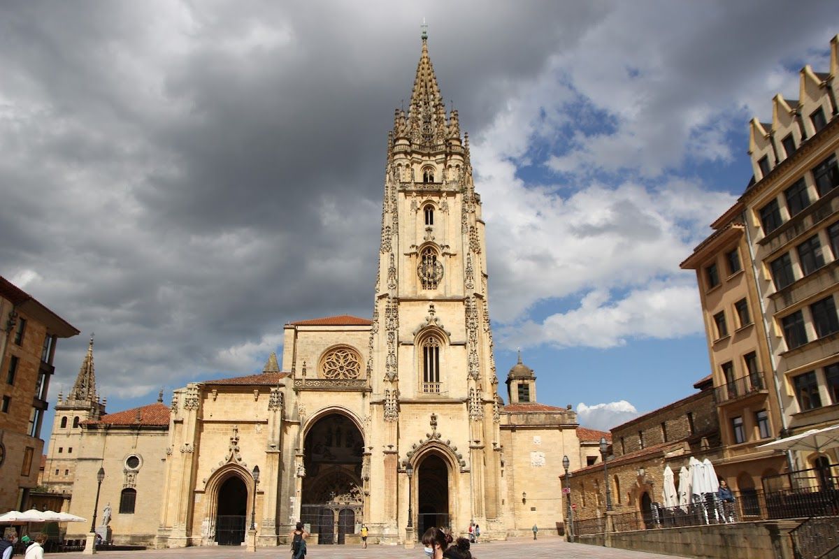 Que ver en Oviedo - Plaza de la Catedral